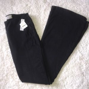 🌸 BNWT Penny Pull-On Flare Jeans 🌸